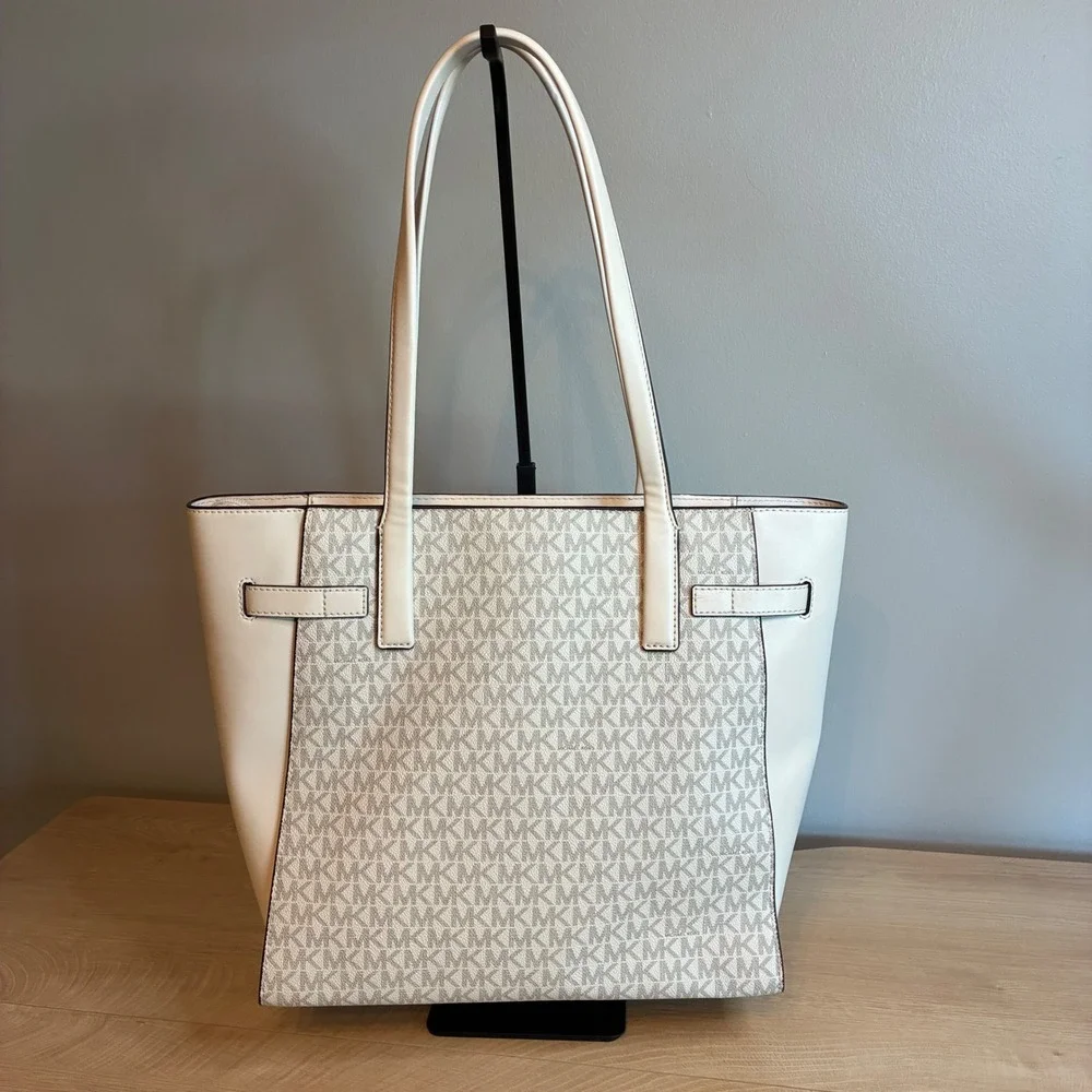 Michael Kors Voyager East West Tote Bag Vanilla Signature Logo Gold Hardware